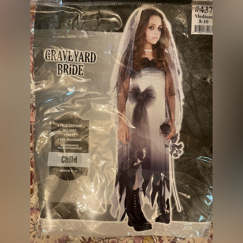 Creepy spooky beautiful “Graveyard Bride” costume size 8/10 M